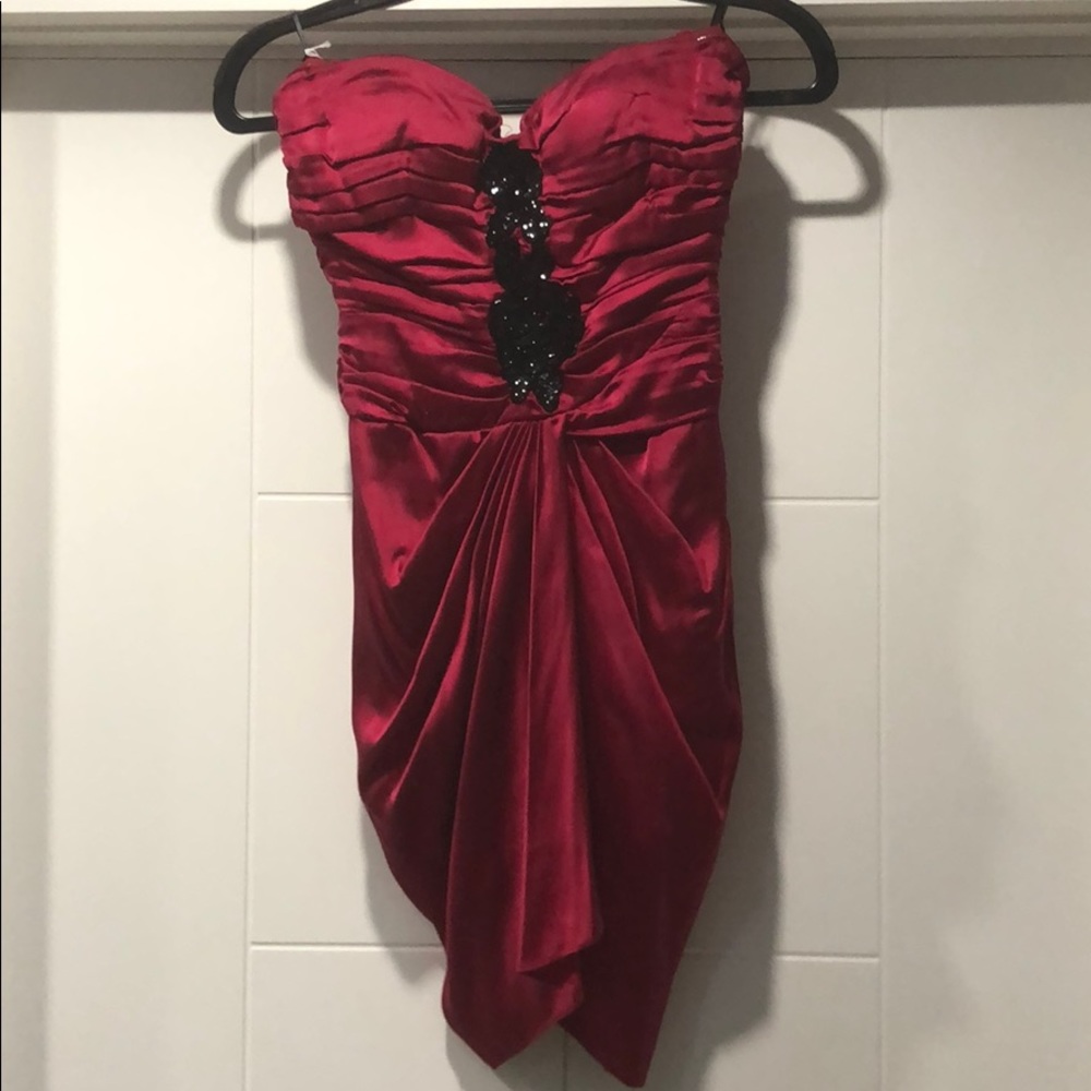 Satin red mini